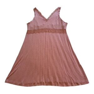 Déesse | Pennington's Sleeveless Night Gown With Built In Bra - Size XL / 1X